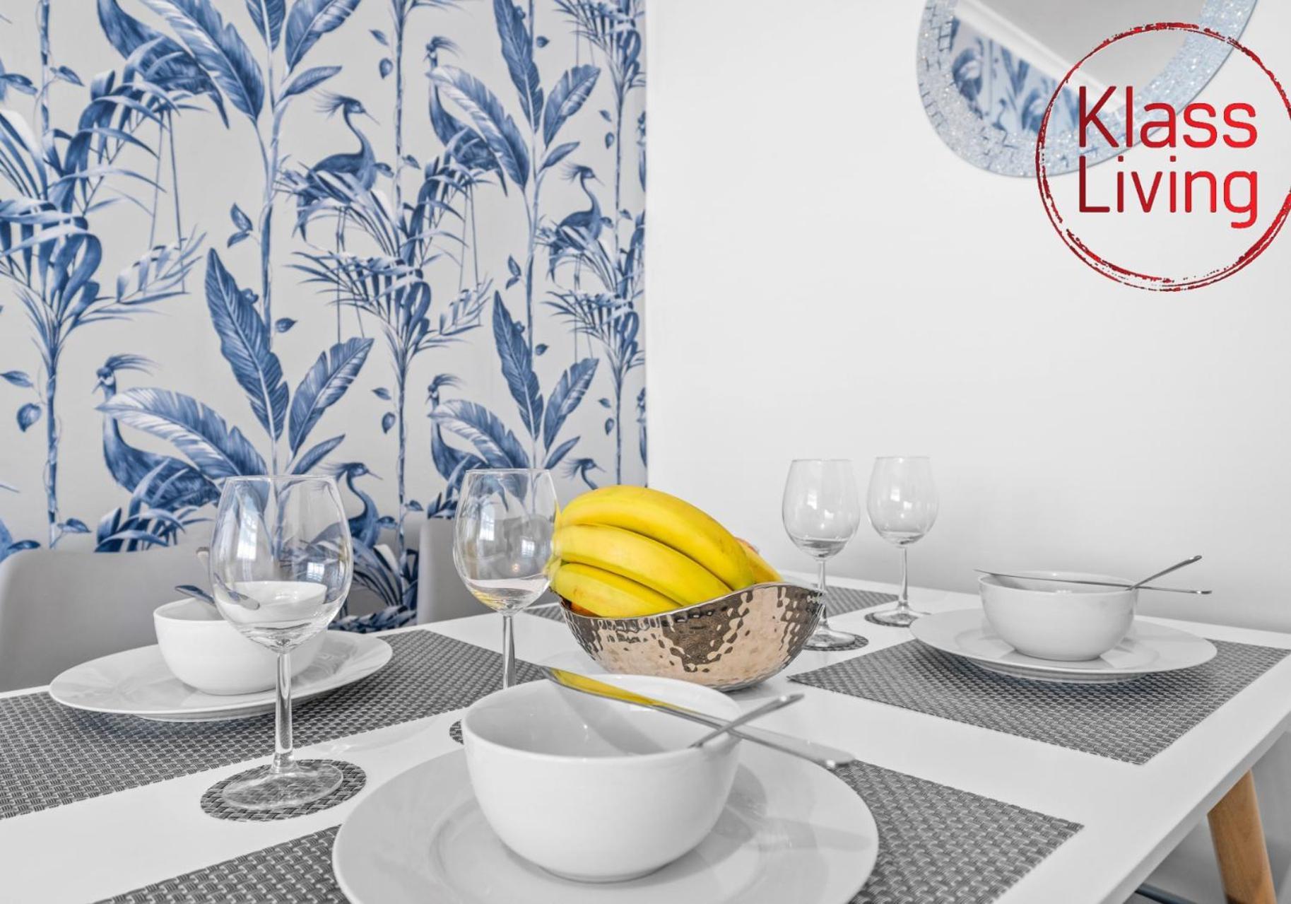 West End House By Klass Living Bellshill Εξωτερικό φωτογραφία