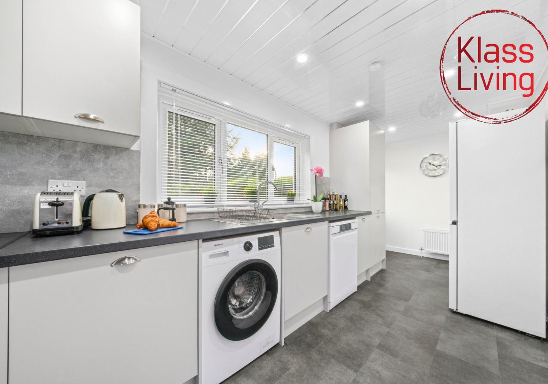 West End House By Klass Living Bellshill Εξωτερικό φωτογραφία