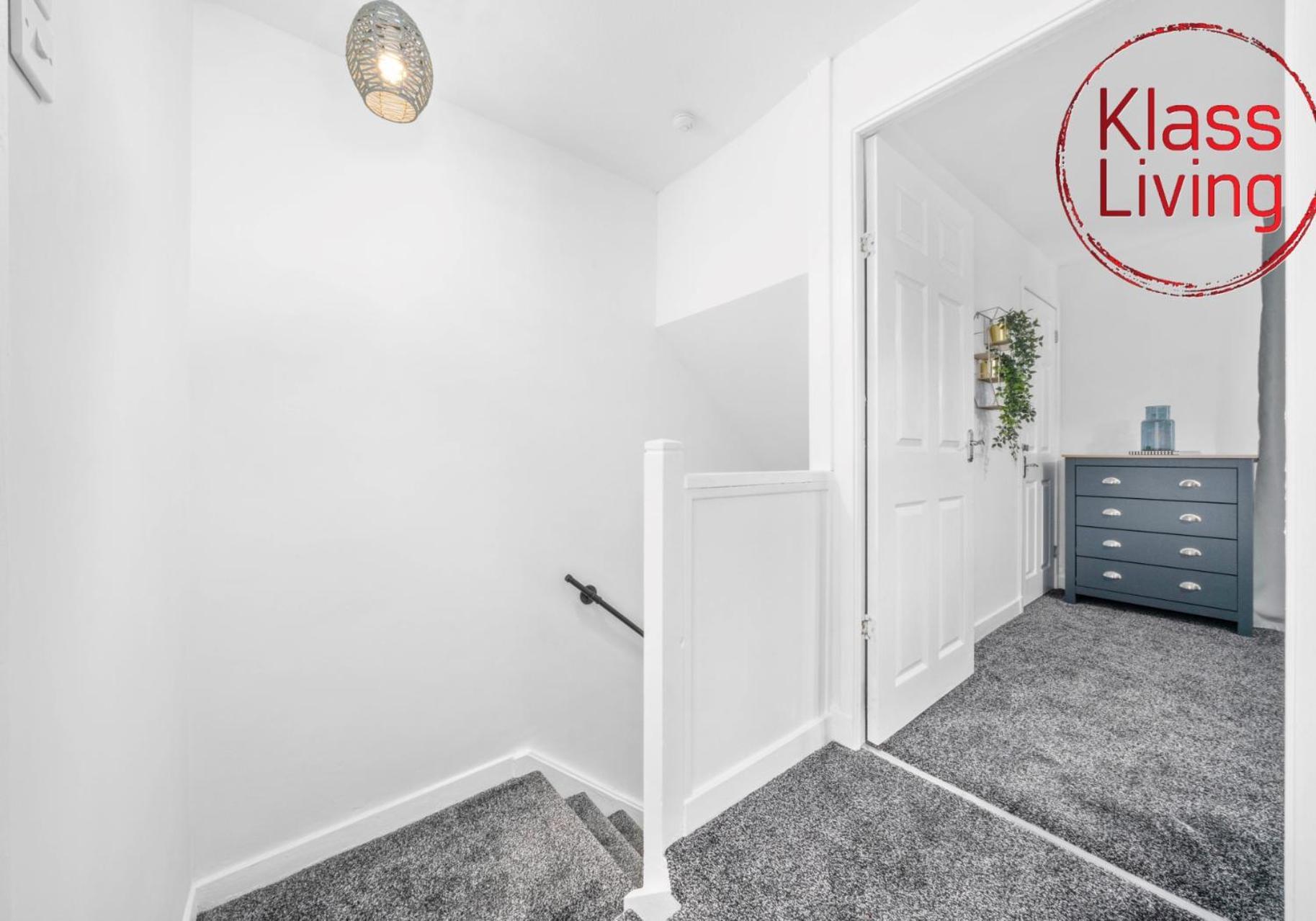 West End House By Klass Living Bellshill Εξωτερικό φωτογραφία